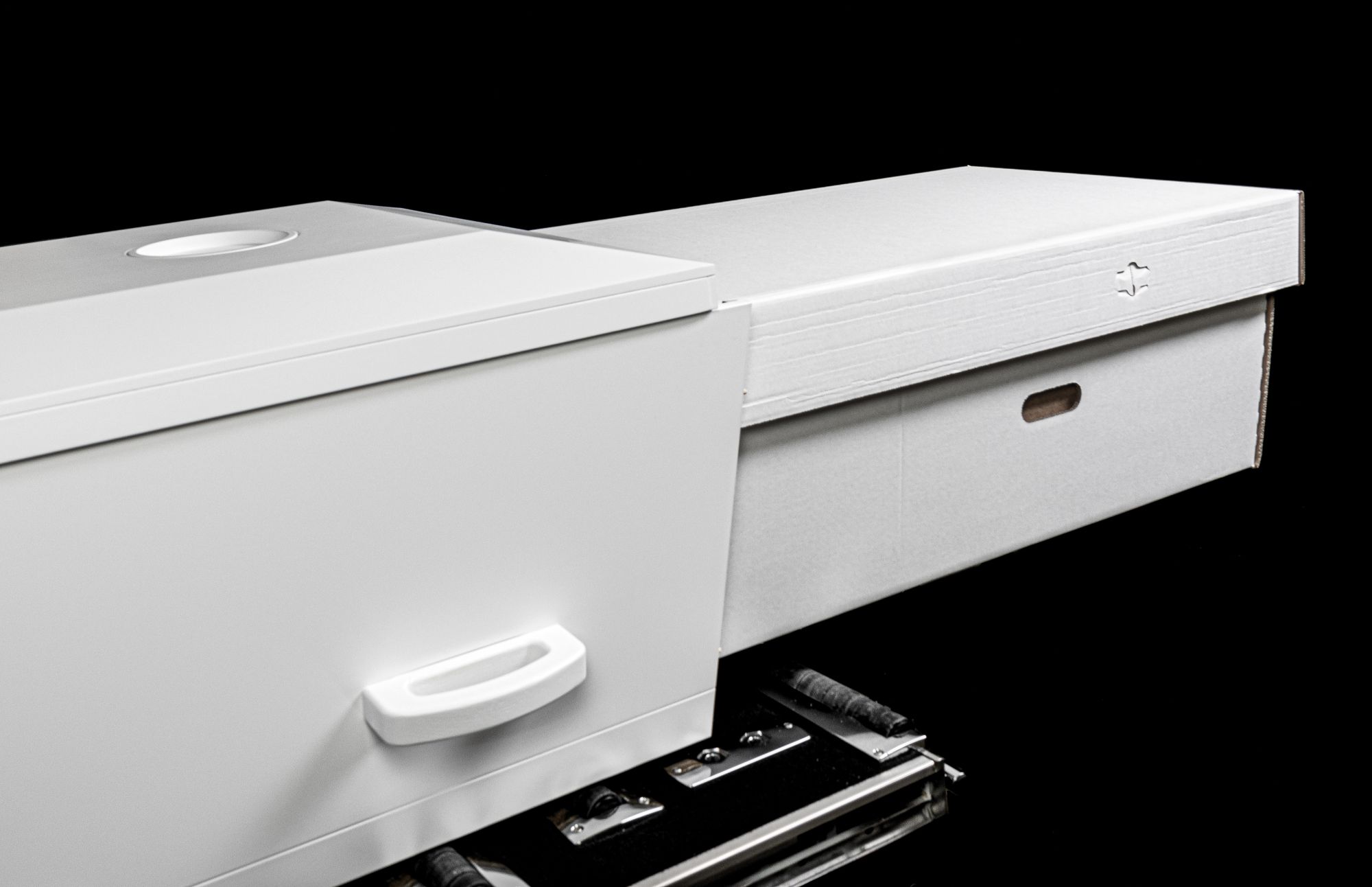 Green Goodbye, kiste af genbrugspap, papkiste